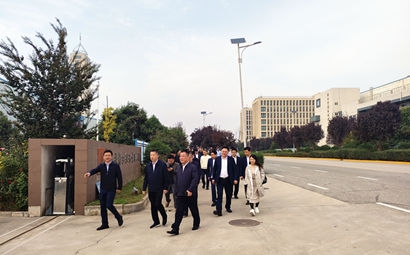 團(tuán)市委、市貿(mào)促會(huì)、市青企協(xié)一行到工投集團(tuán)涇河產(chǎn)業(yè)園考察交流